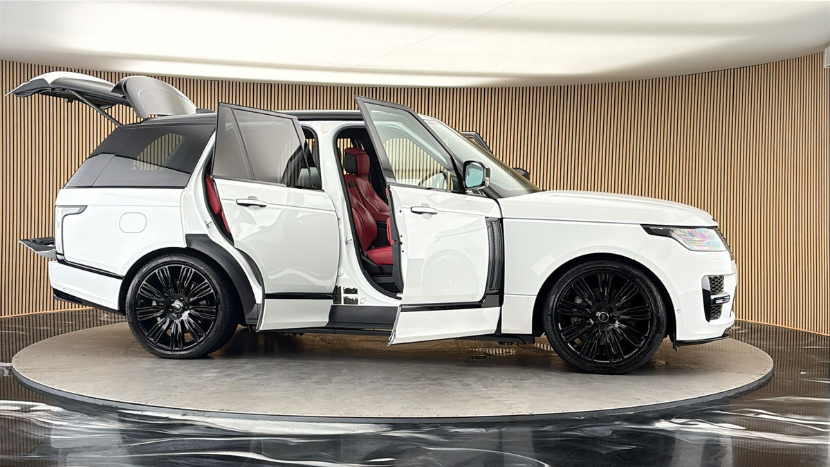 More views of Land Rover Range Rover