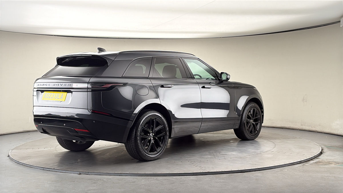 Land Rover Range Rover Velar Image 21