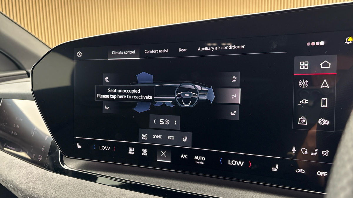 Audi Q6 e-tron Image 33