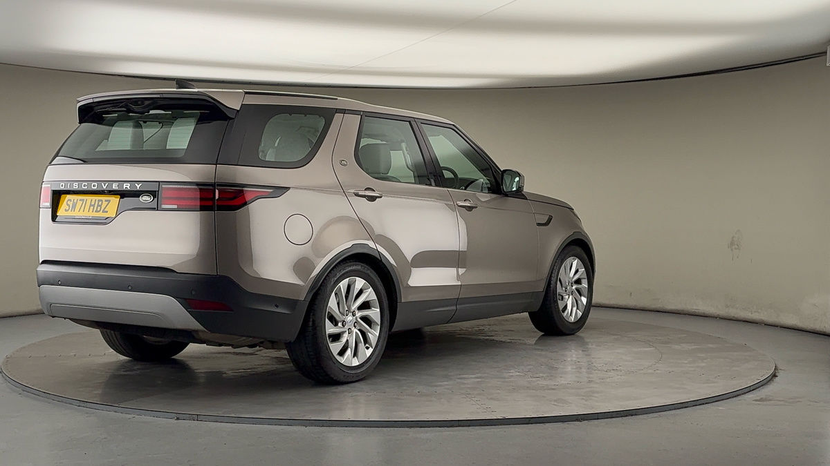 More views of Land Rover Discovery