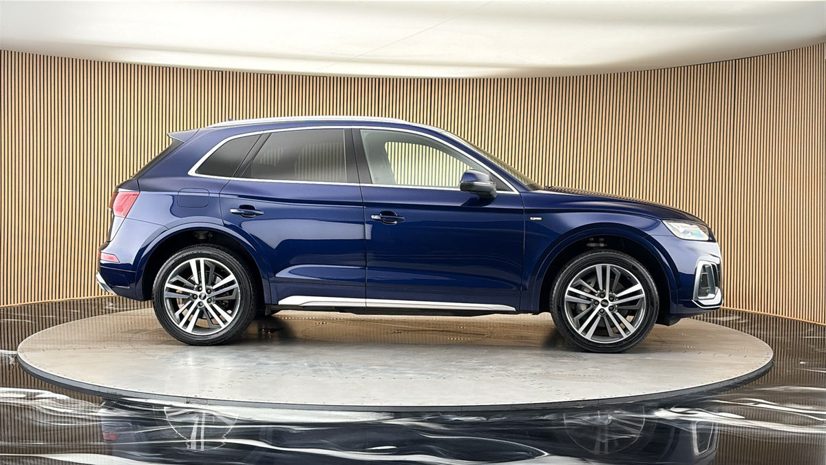 More views of Audi Q5
