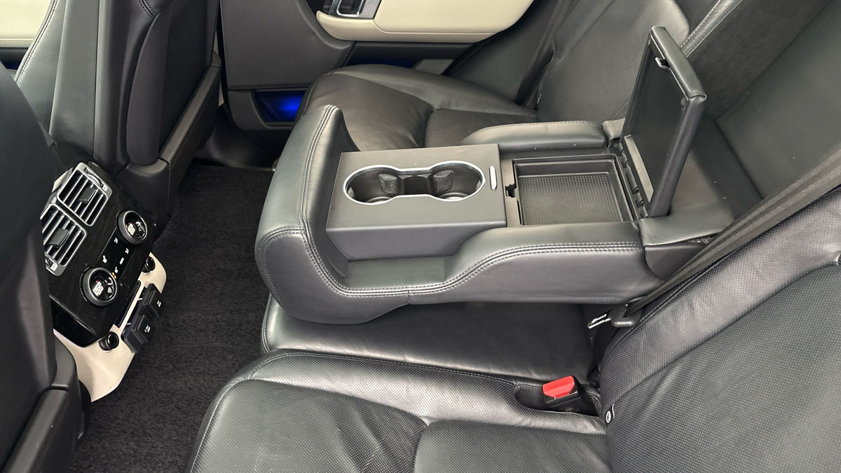 Land Rover Range Rover Image 9