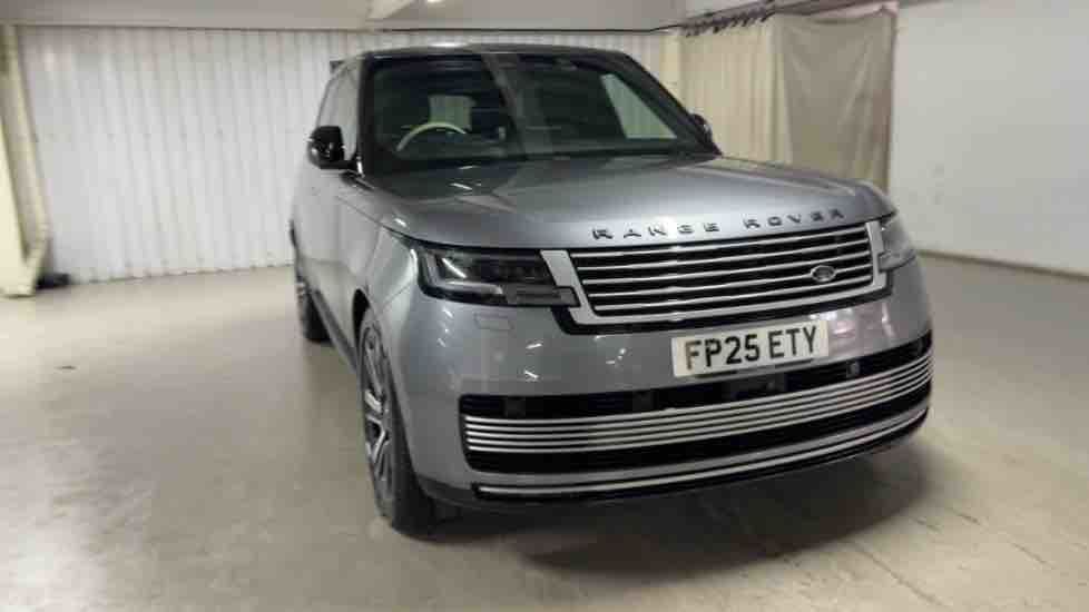 More views of Land Rover Range Rover