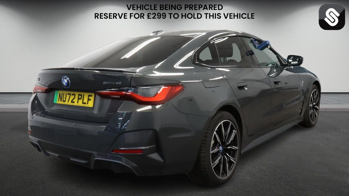 BMW i4 Image 4