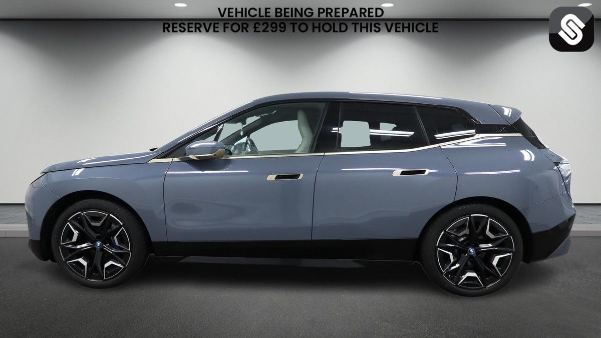 BMW iX Image 6