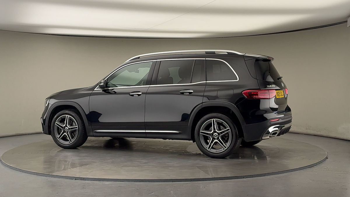 More views of Mercedes-Benz GLB