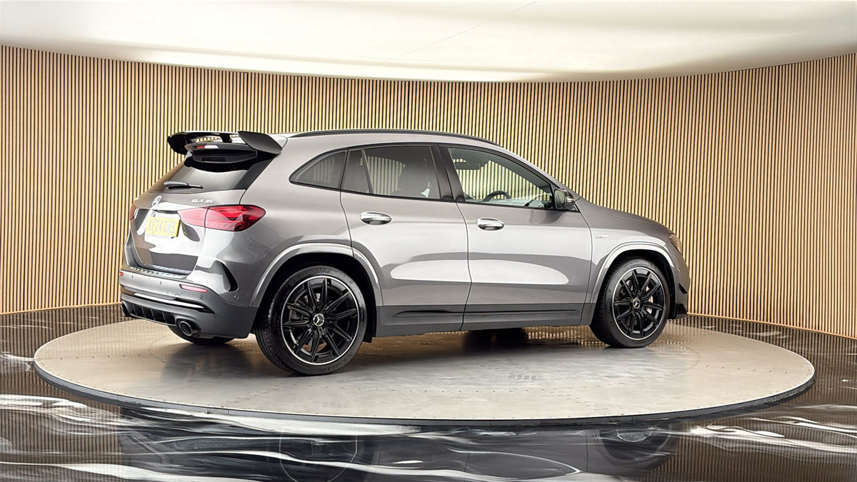 More views of Mercedes-Benz GLA