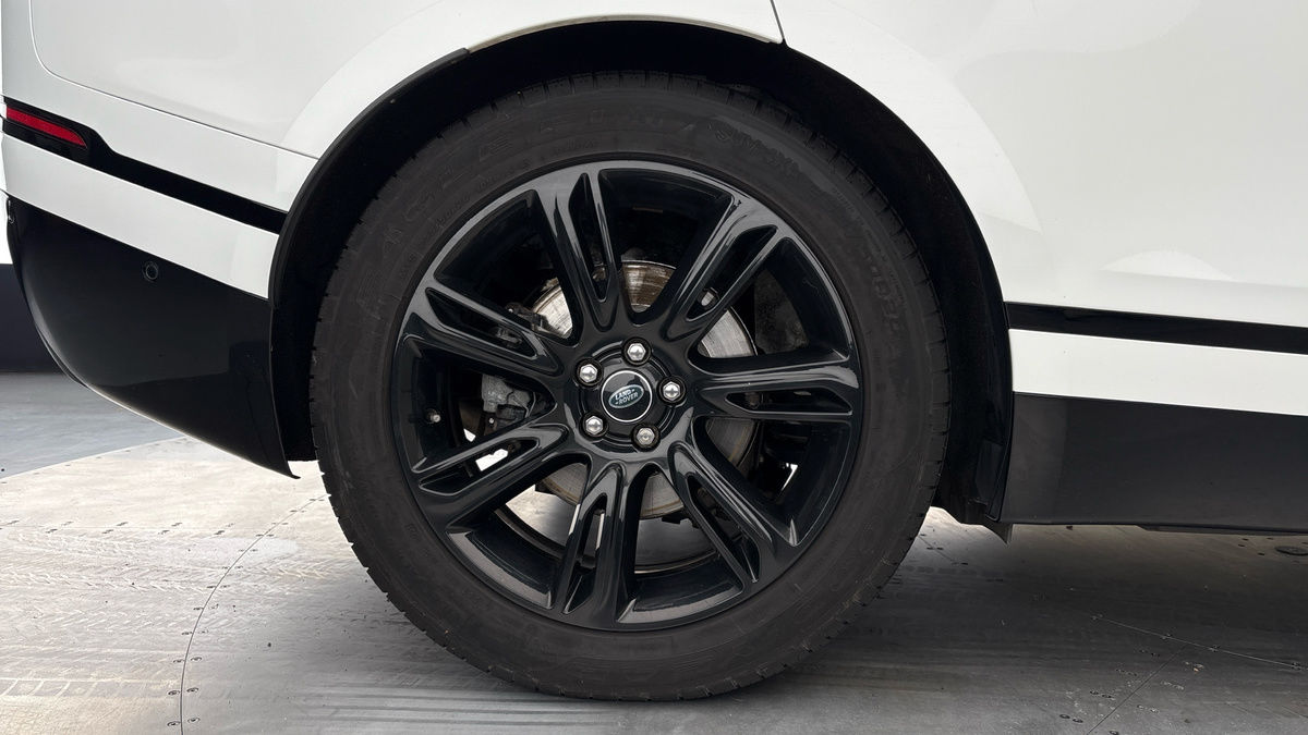 Land Rover Range Rover Velar Image 10