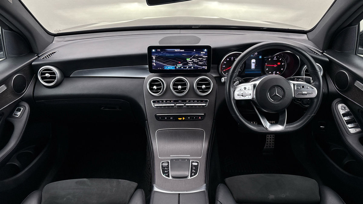 Mercedes-Benz GLC Image 12