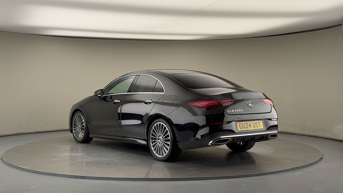 Mercedes-Benz CLA Image 2