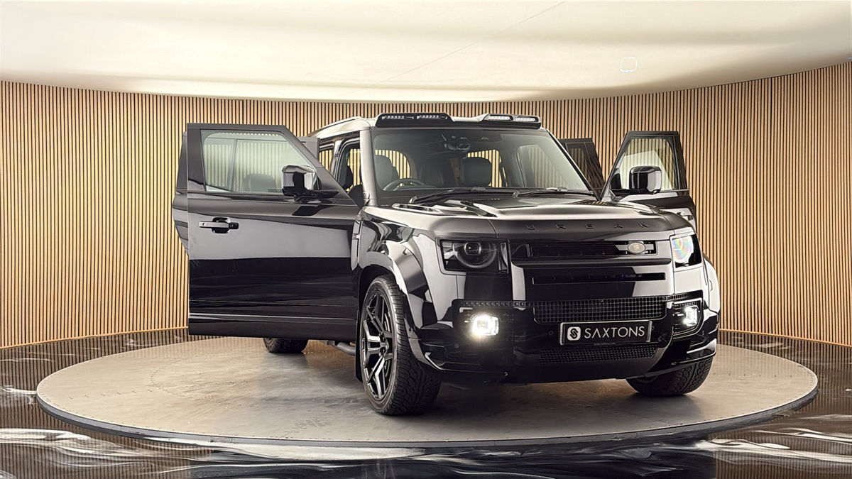 More views of Land Rover Defender 110