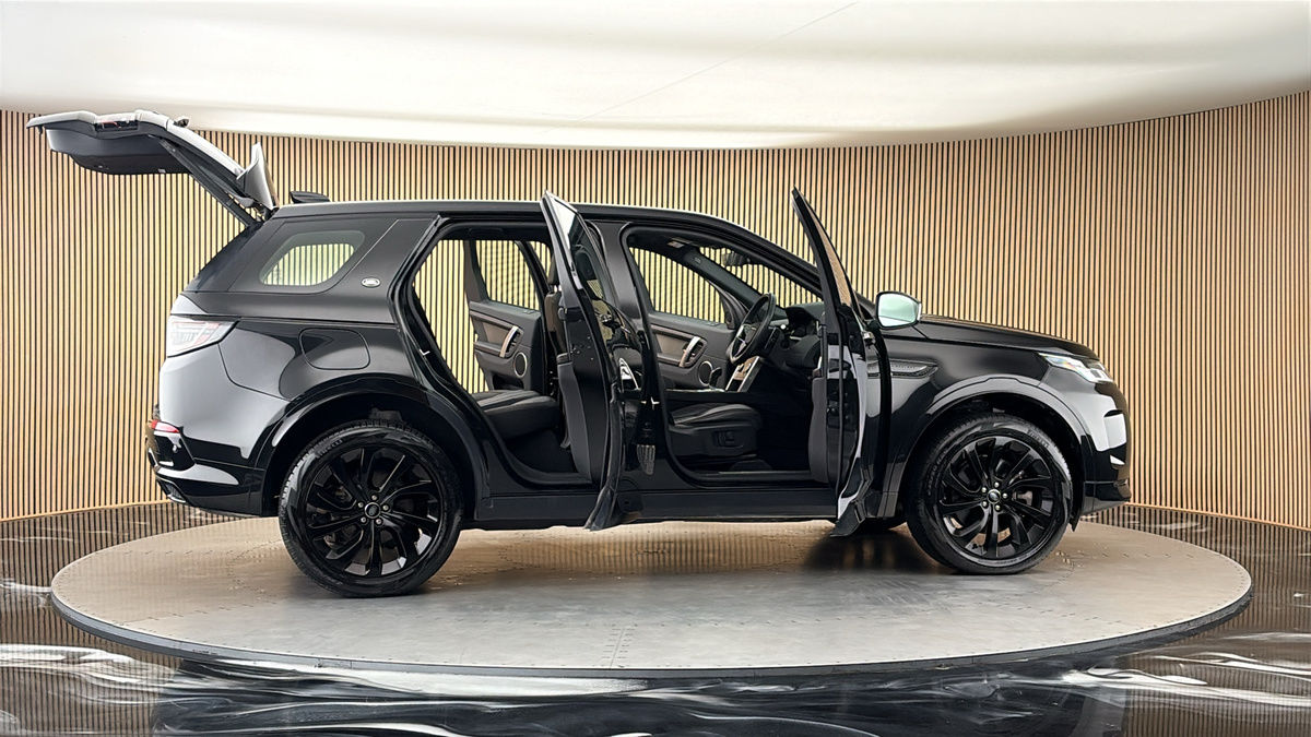 More views of Land Rover Discovery Sport