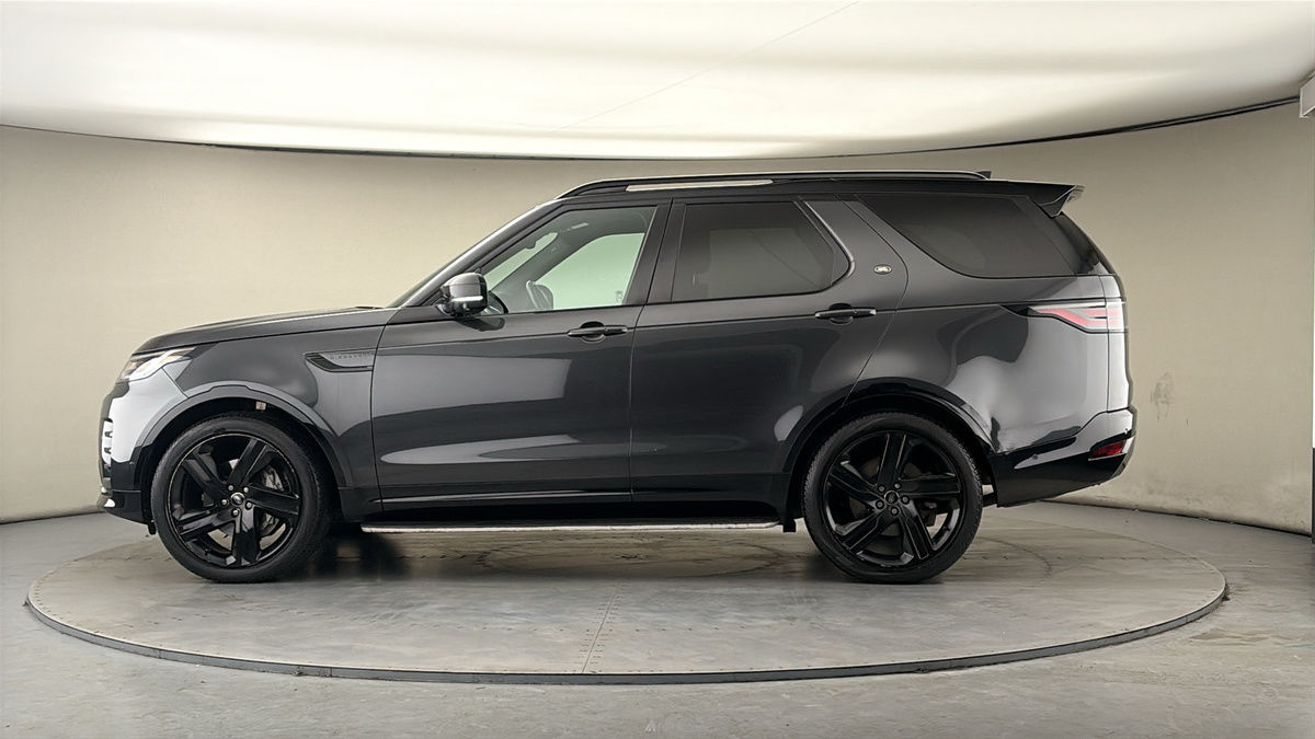 More views of Land Rover Discovery