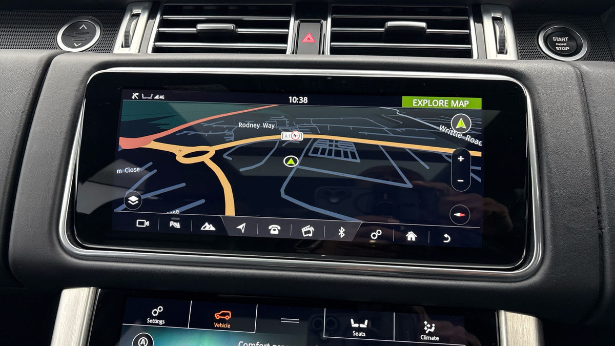 Land Rover Range Rover Image 17