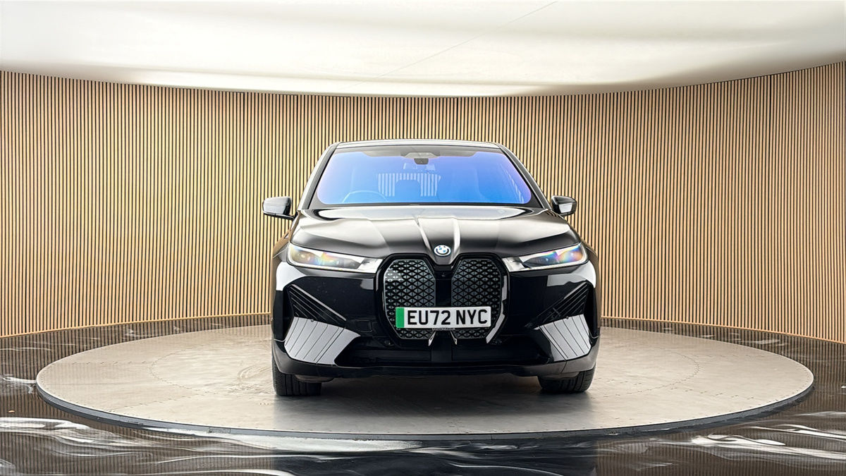More views of BMW iX