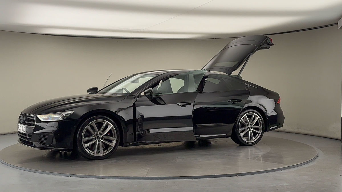 More views of Audi S7