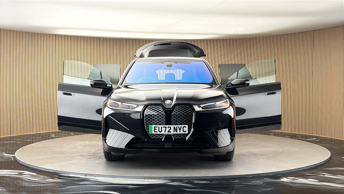 More views of BMW iX