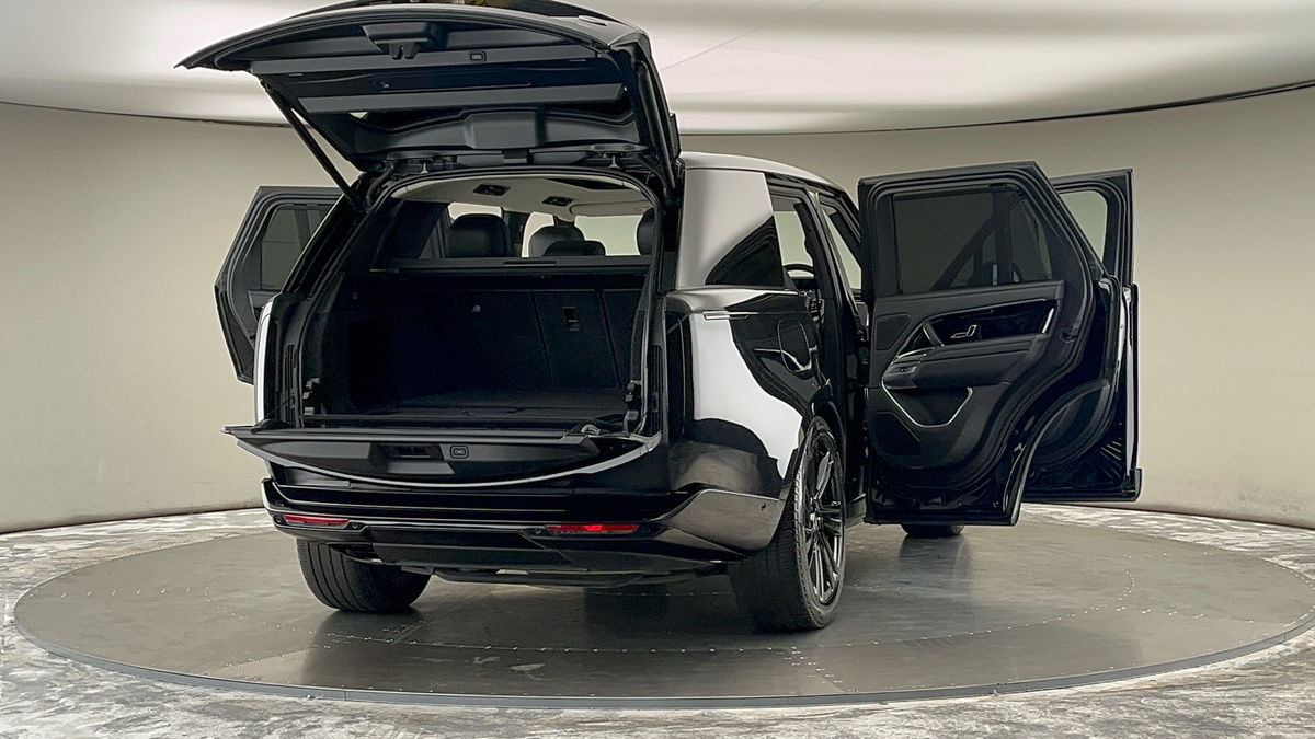 More views of Land Rover Range Rover