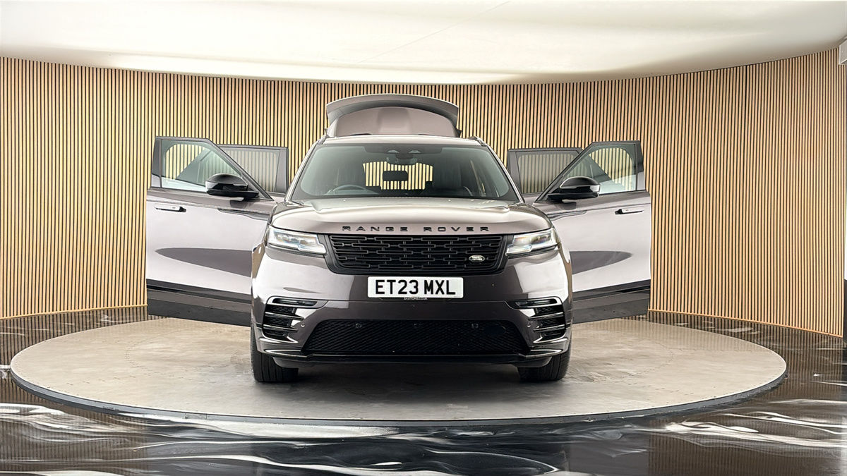 More views of Land Rover Range Rover Velar