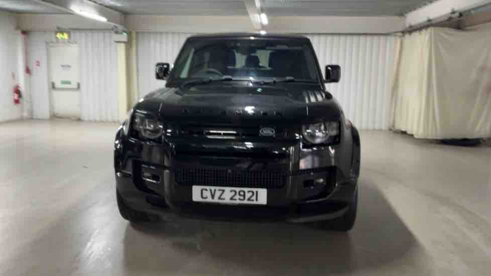 More views of Land Rover Defender 90