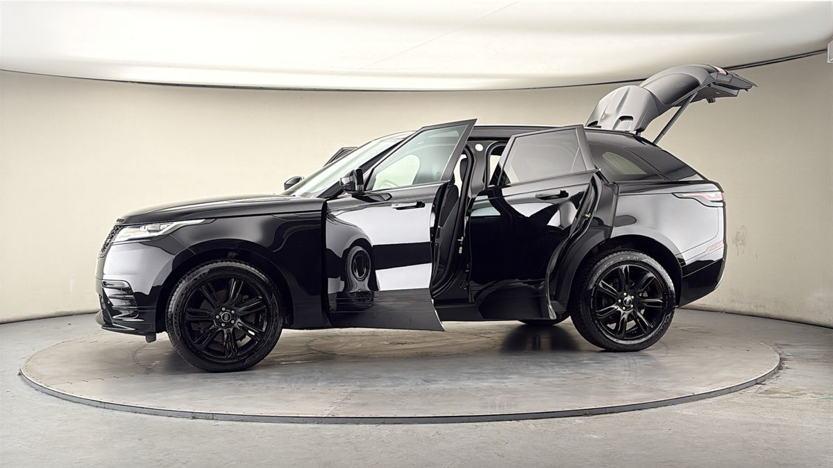 More views of Land Rover Range Rover Velar