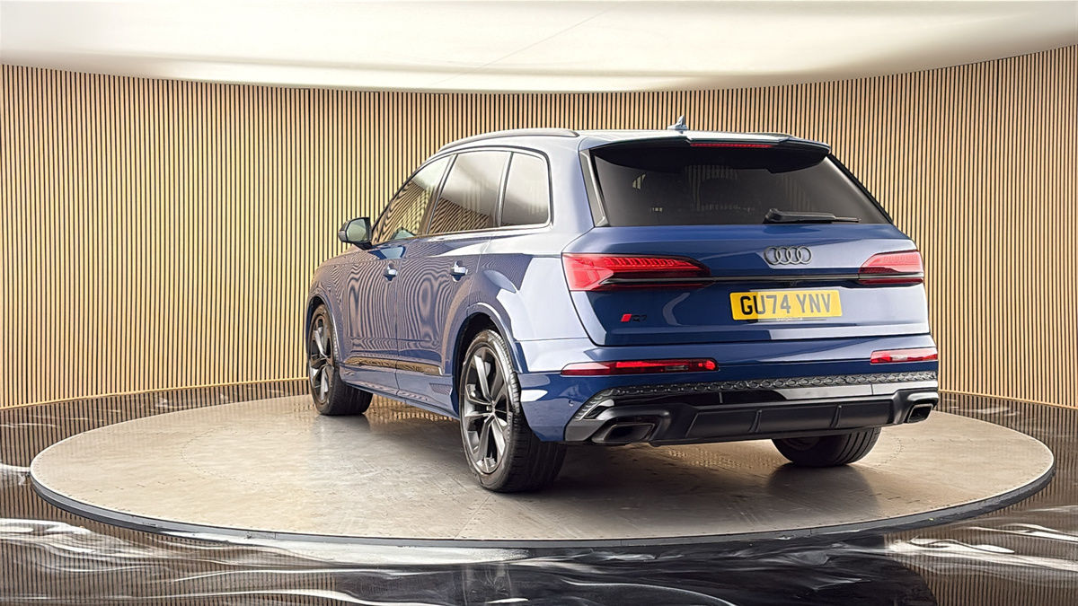 More views of Audi Q7