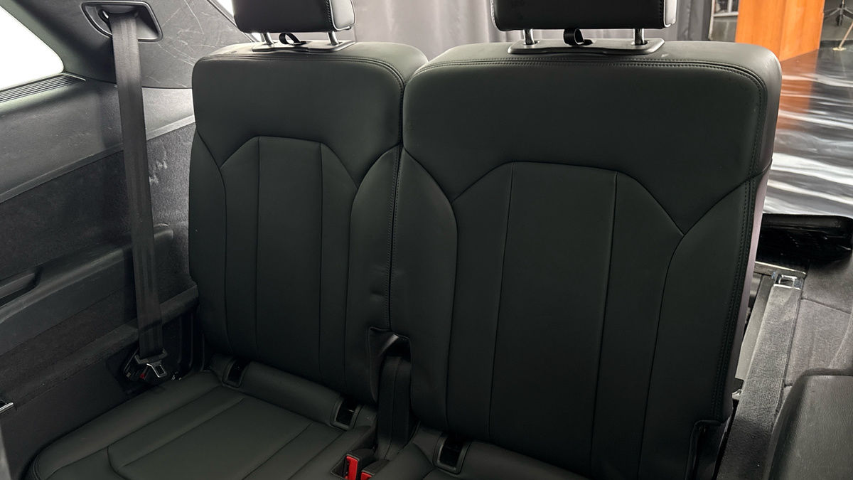 Audi Q7 Image 6