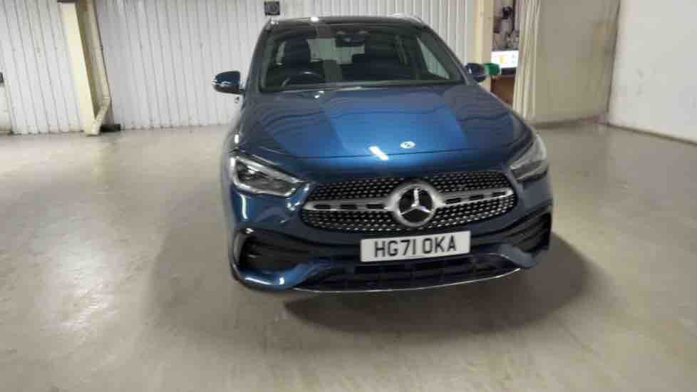 More views of Mercedes-Benz GLA
