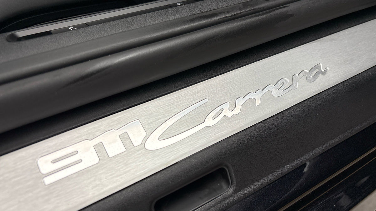 Porsche 911 Image 25