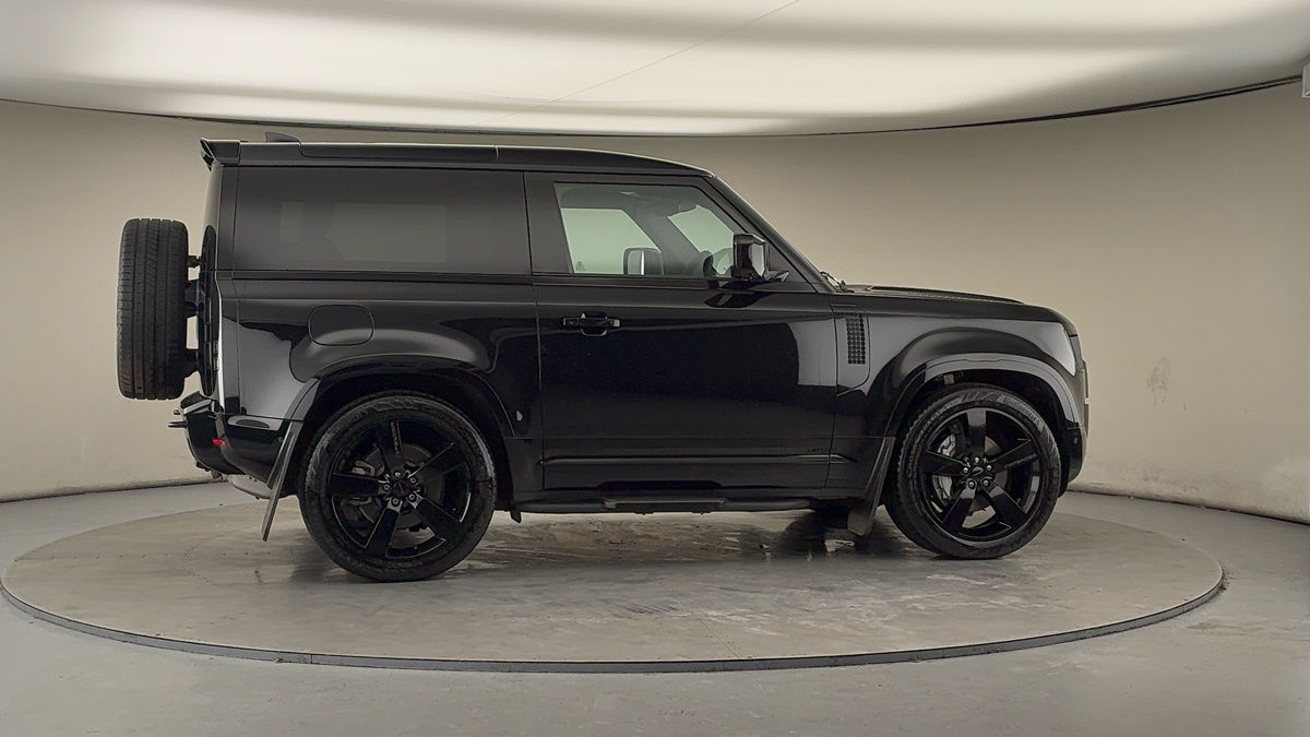 More views of Land Rover Defender 90