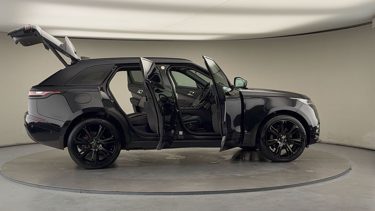 More views of Land Rover Range Rover Velar