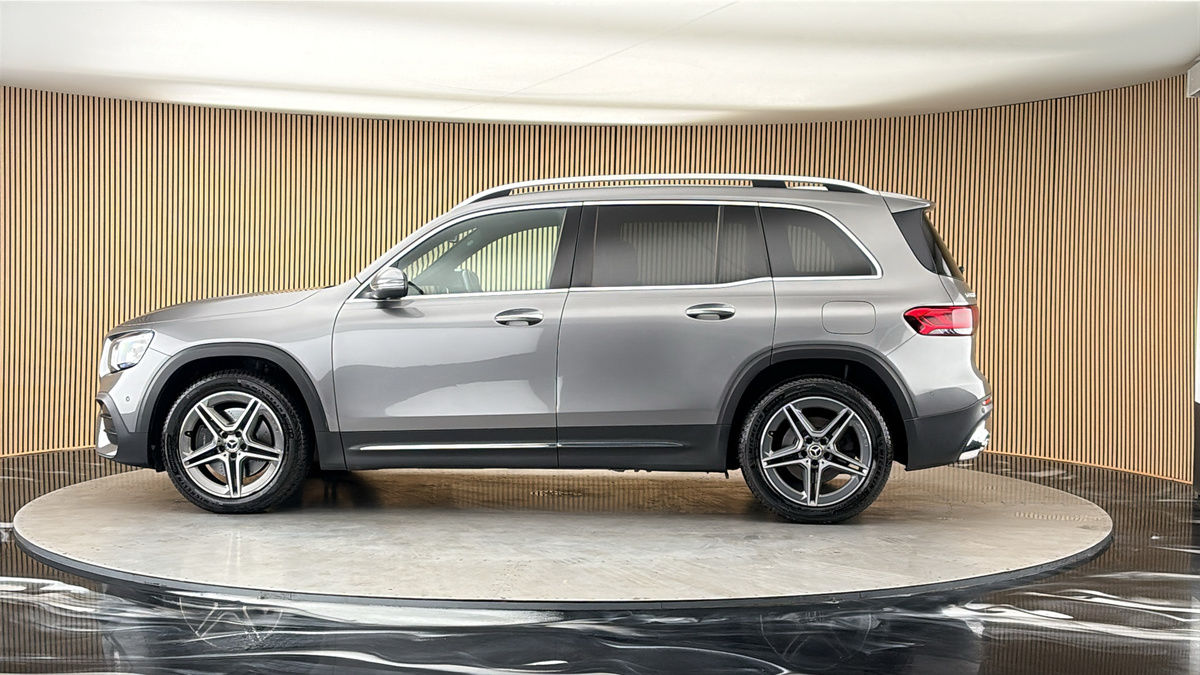 More views of Mercedes-Benz GLB