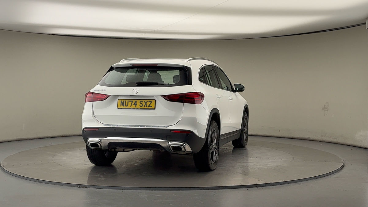 More views of Mercedes-Benz GLA