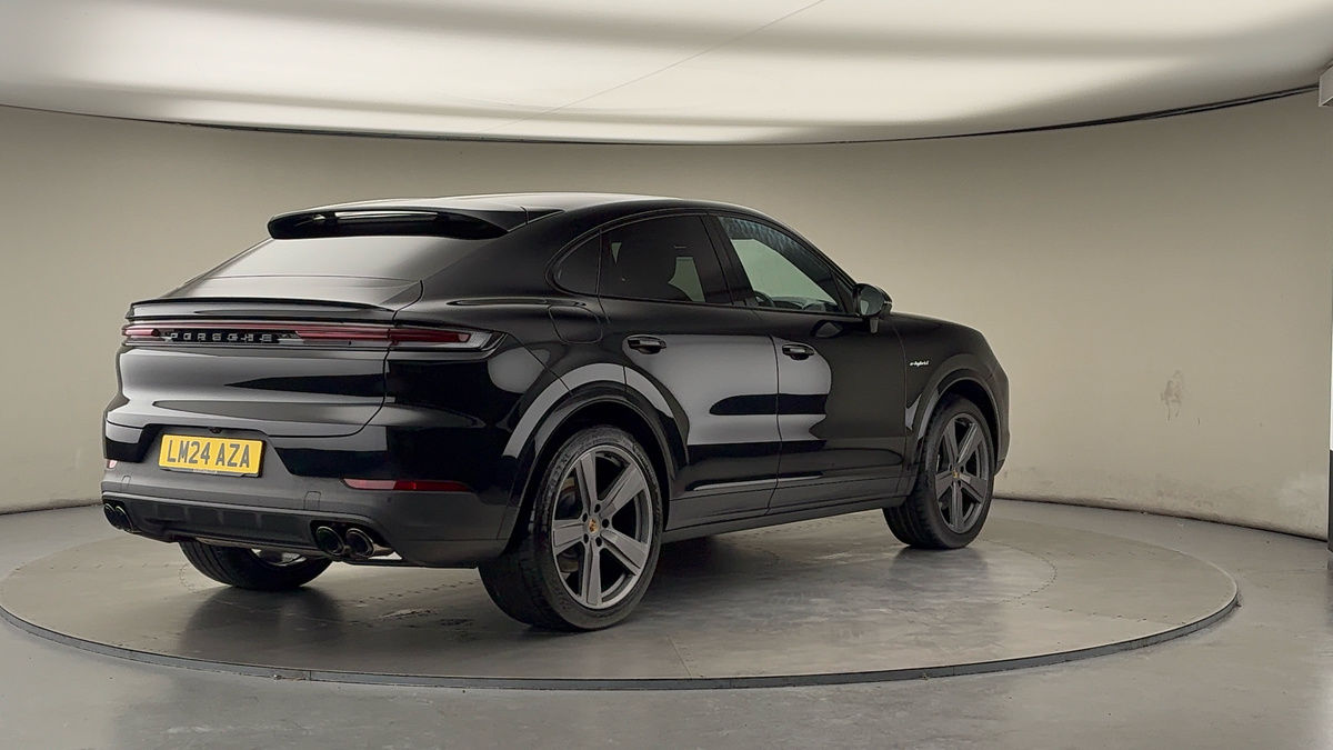 More views of Porsche Cayenne