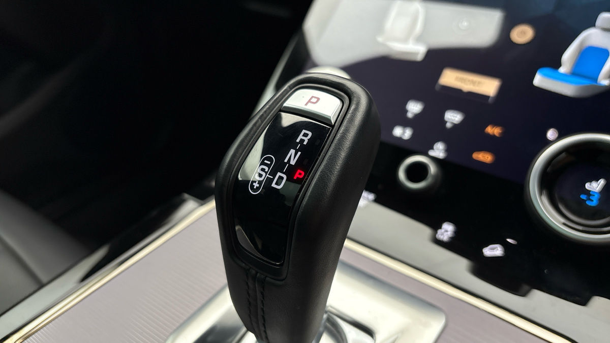 Land Rover Range Rover Evoque Image 34