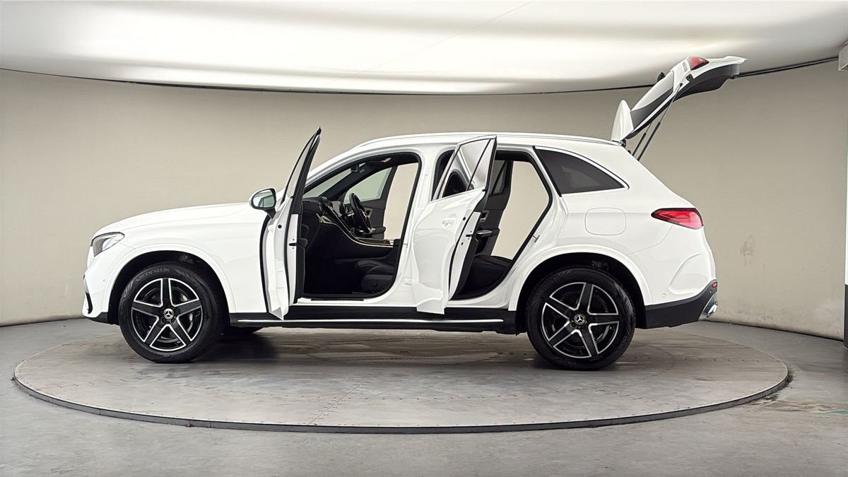 More views of Mercedes-Benz GLC