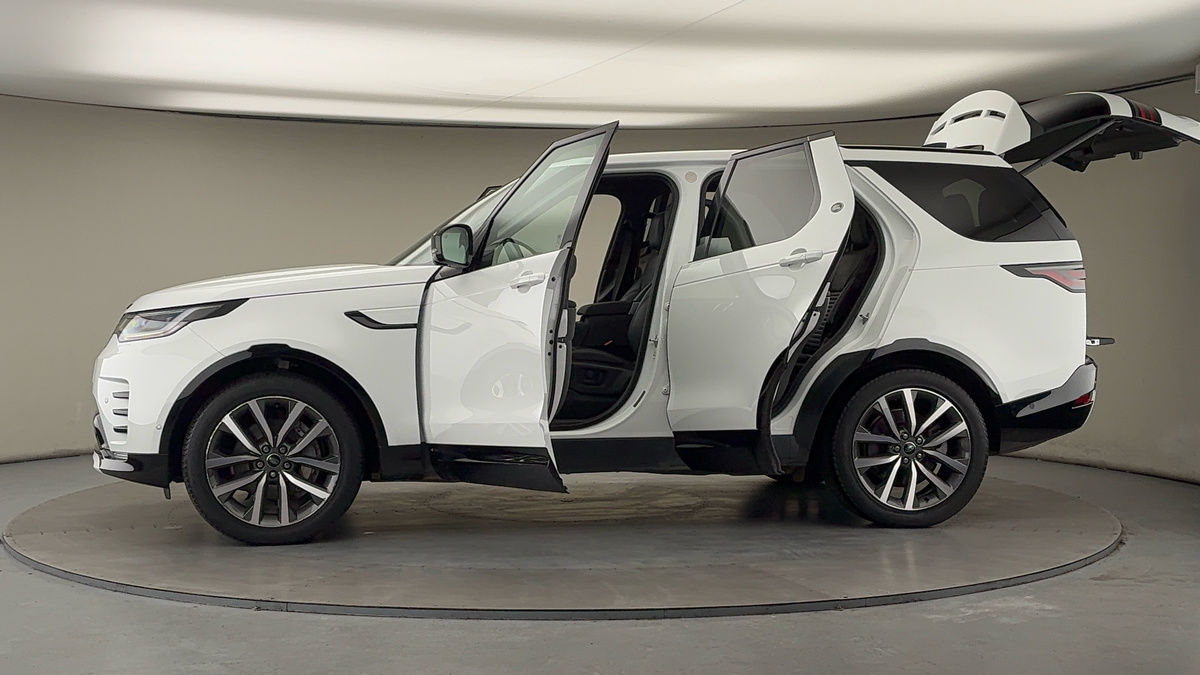 More views of Land Rover Discovery