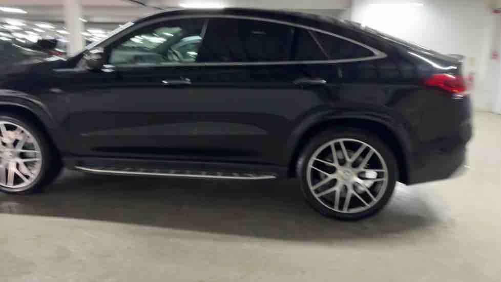 More views of Mercedes-Benz GLE