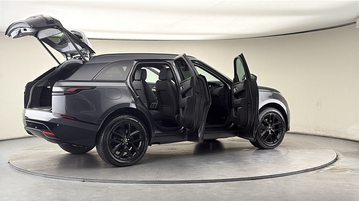 More views of Land Rover Range Rover Velar