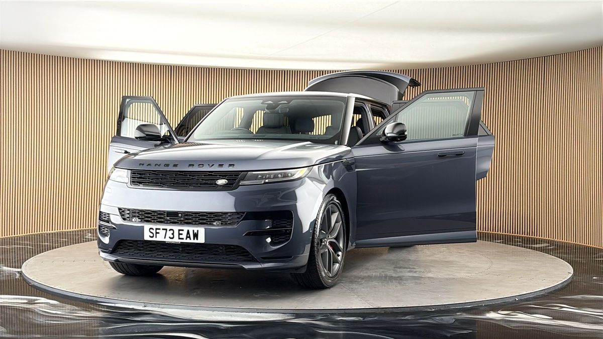 More views of Land Rover Range Rover Sport
