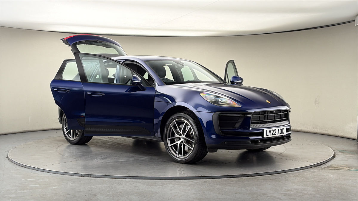 More views of Porsche Macan