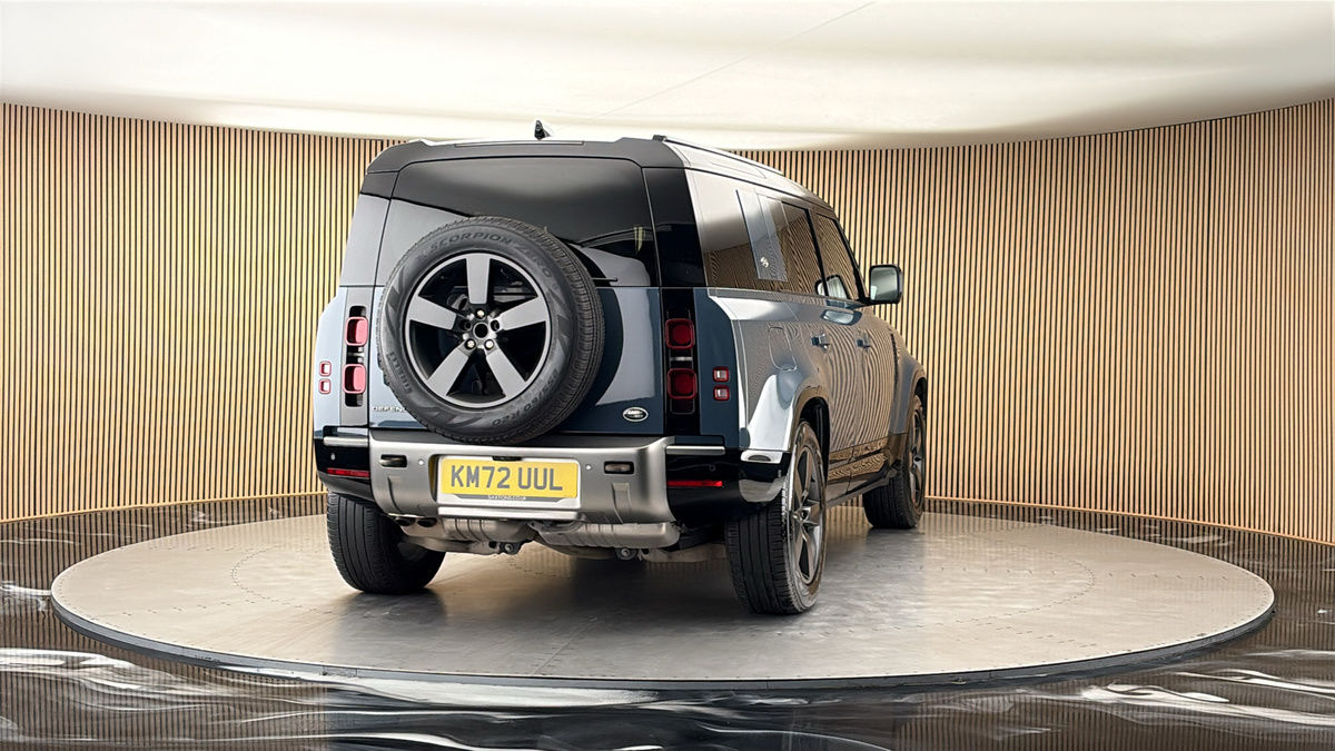 More views of Land Rover Defender 110
