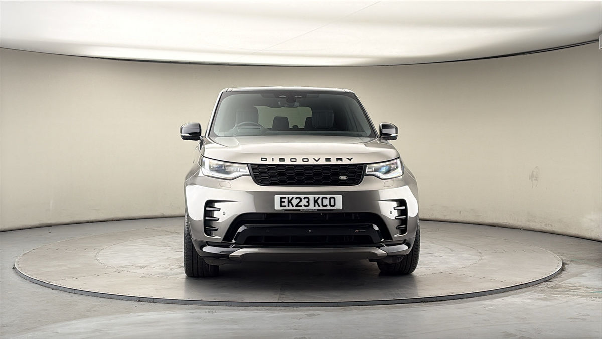 More views of Land Rover Discovery