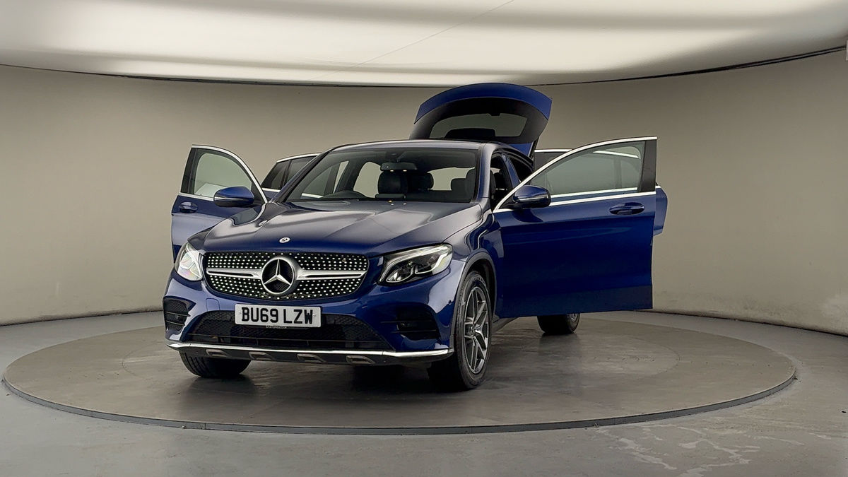 More views of Mercedes-Benz GLC