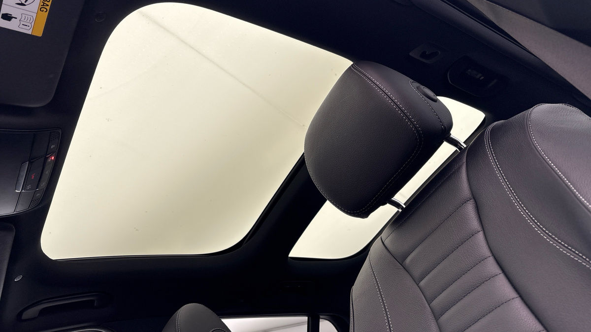 Mercedes-Benz E Class Image 6