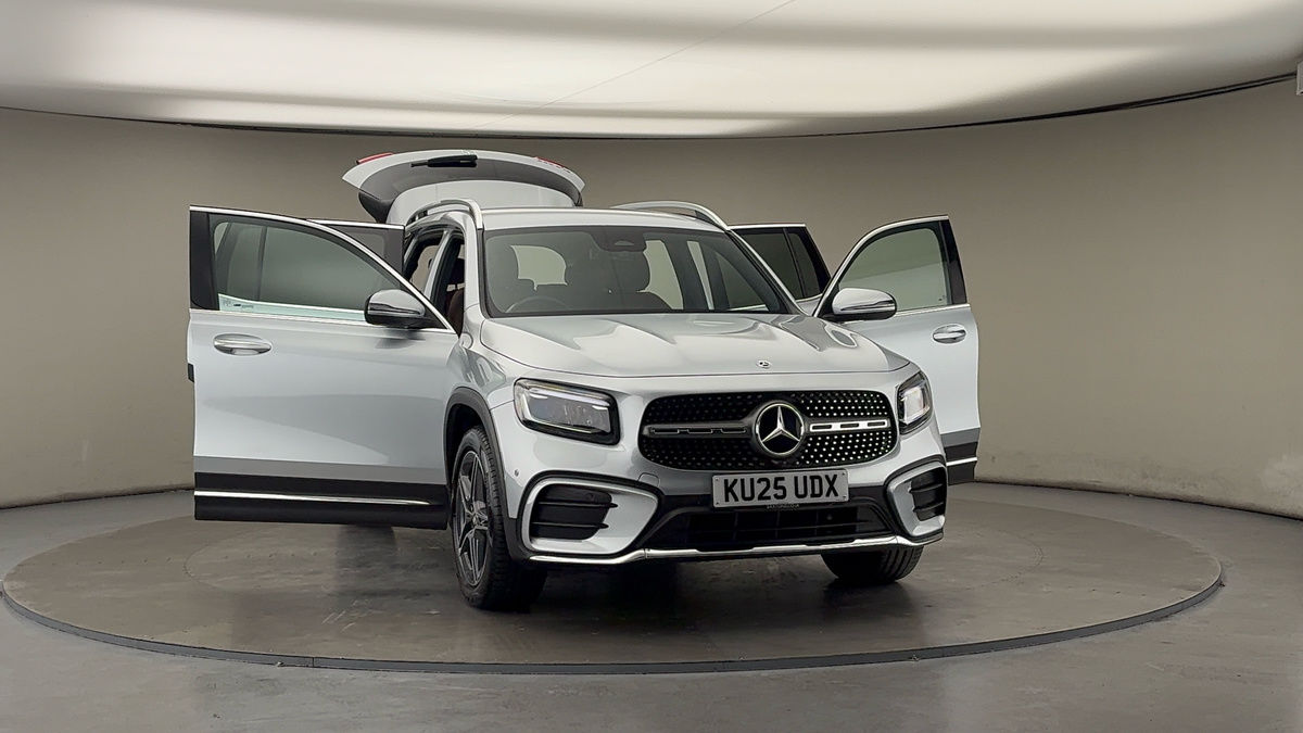 More views of Mercedes-Benz GLB