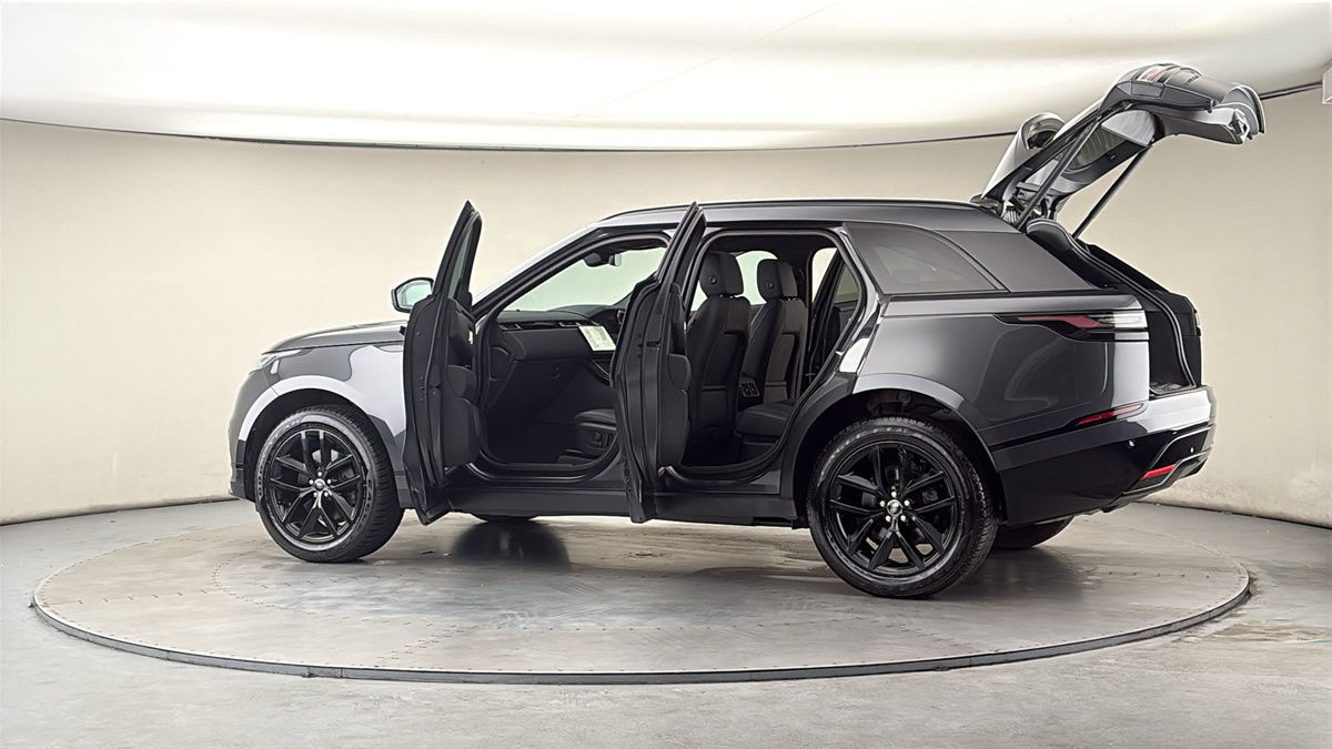 More views of Land Rover Range Rover Velar