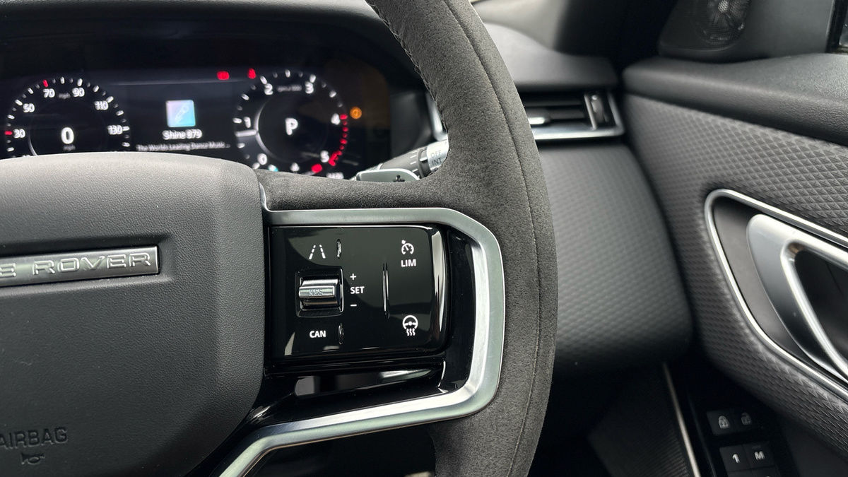 Land Rover Range Rover Velar Image 14