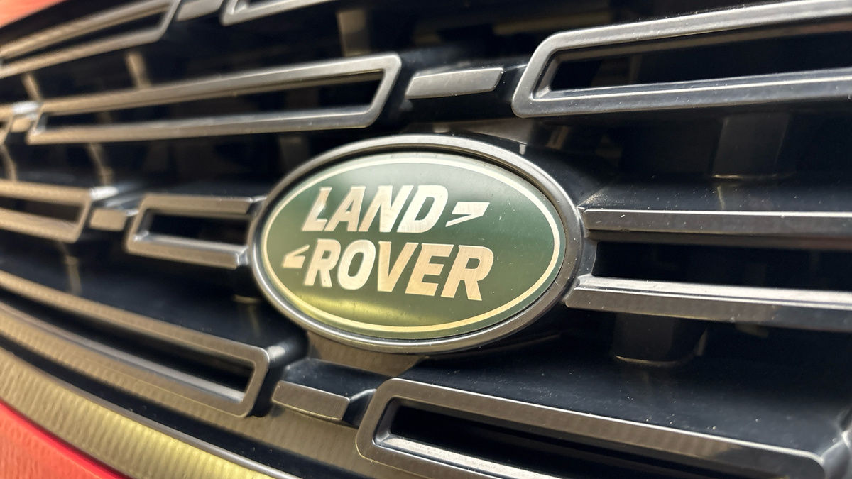 Land Rover Range Rover Sport Image 37