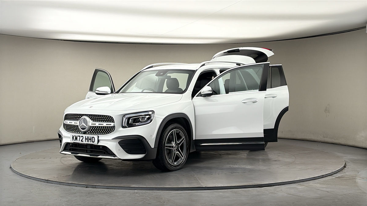 More views of Mercedes-Benz GLB